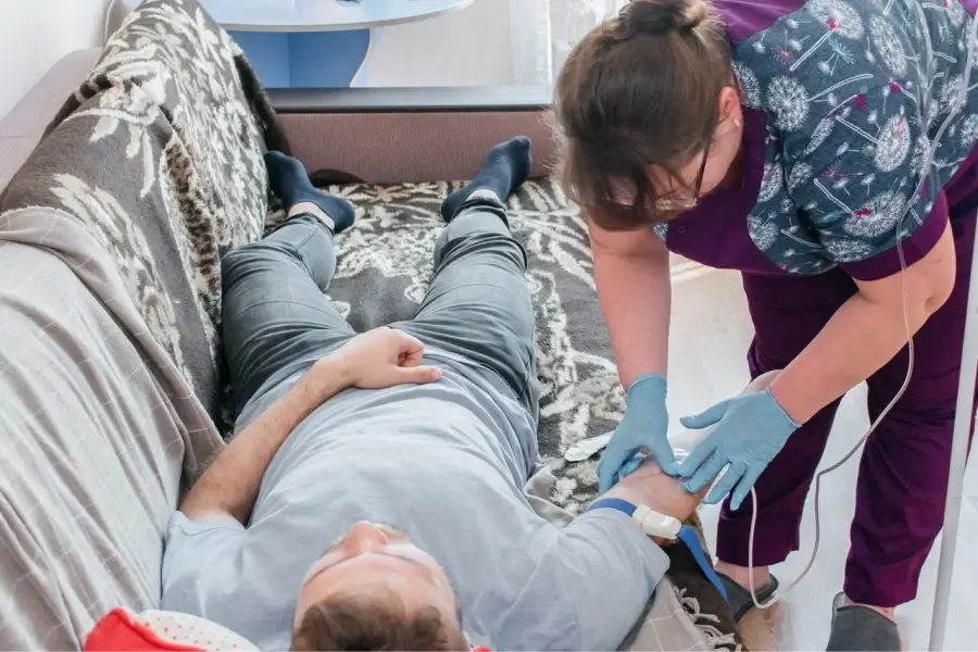 Срочный вывод из запоя в Мантурово: быстро, недорого